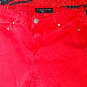 Red jeans from pink.🤍
